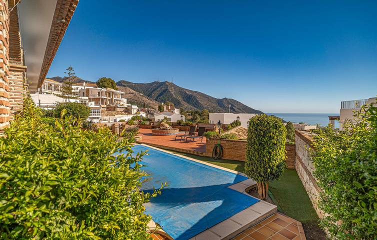 Appartement de vacances confortable avec piscine et terrasse près du centre ville de Mijas in Mijas Pueblo, Mijas