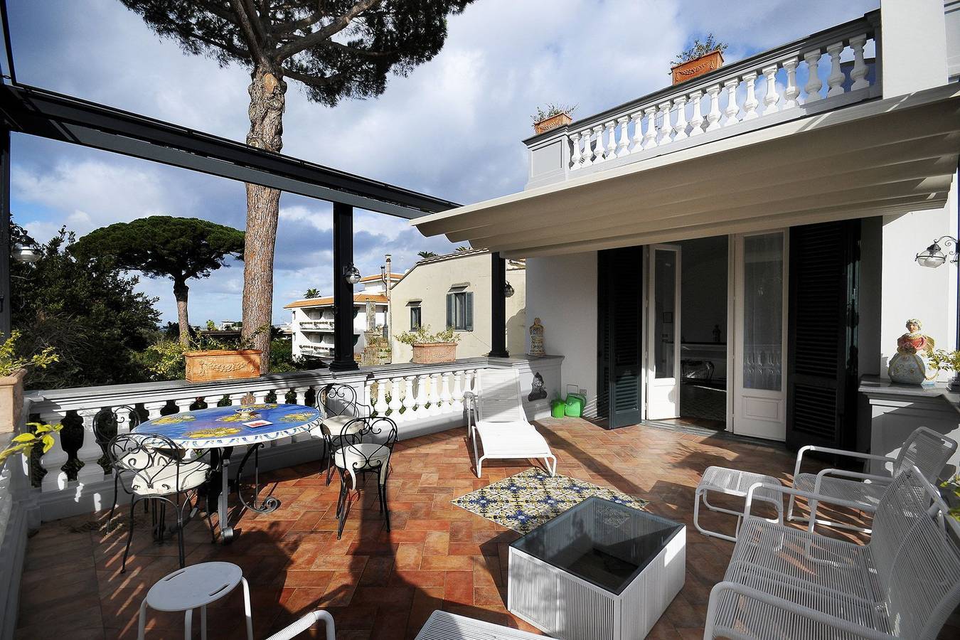 Villa pour 16 personnes avec terrasse in Sant'Agnello, Province de Naples