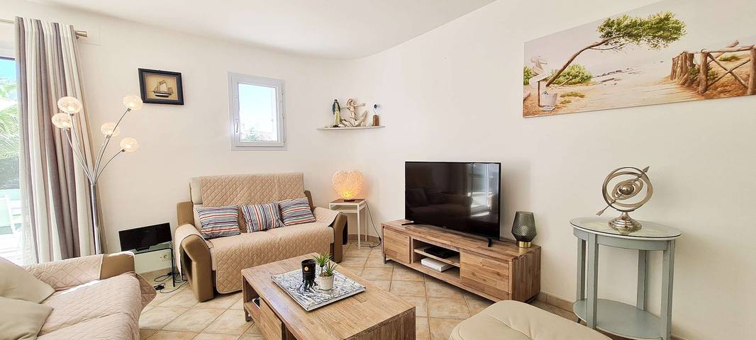 Gîte pour 8 personnes, avec jardin et piscine, animaux acceptés à Rivedoux-Plage - 4