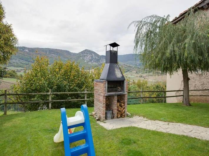Casa de vacaciones para 10 personas, con vistas y jardín, Se admiten mascotas en Cuenca de Pamplona - 3