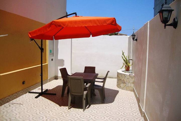 Location de vacances pour 5 personnes, avec balcon à Spadafora