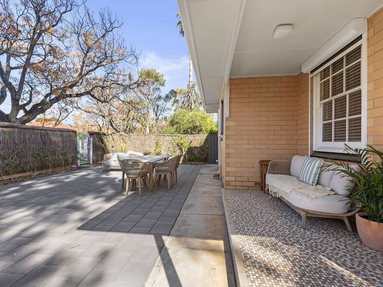 Entire apartment, Beachside House with Garage and Outdoor Space in Adelaide, South Australia