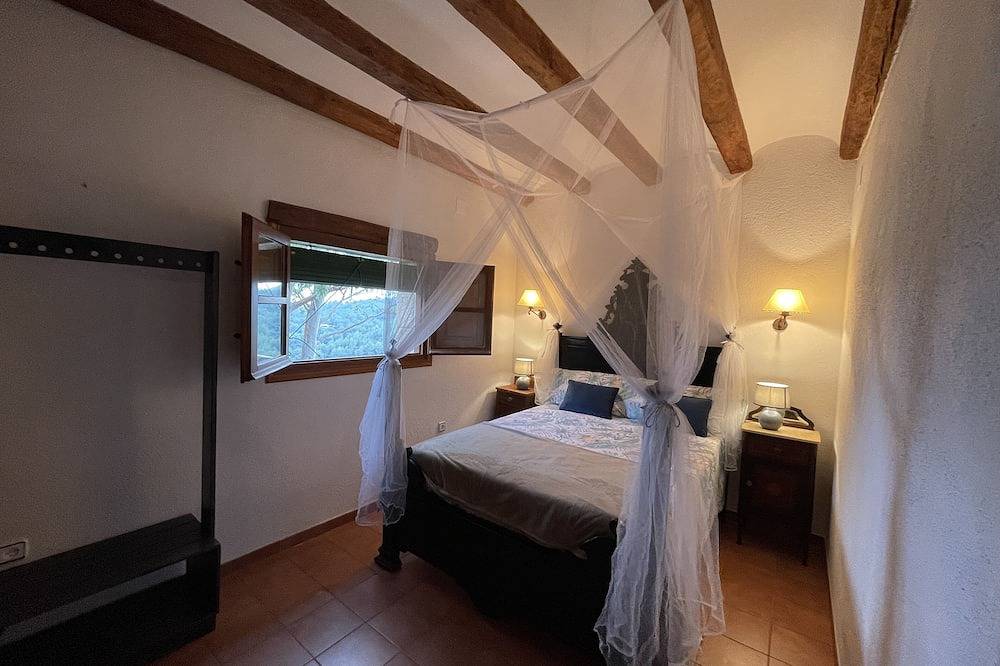 Masia Catalana Sol Senyor in Almoster, Baix Camp
