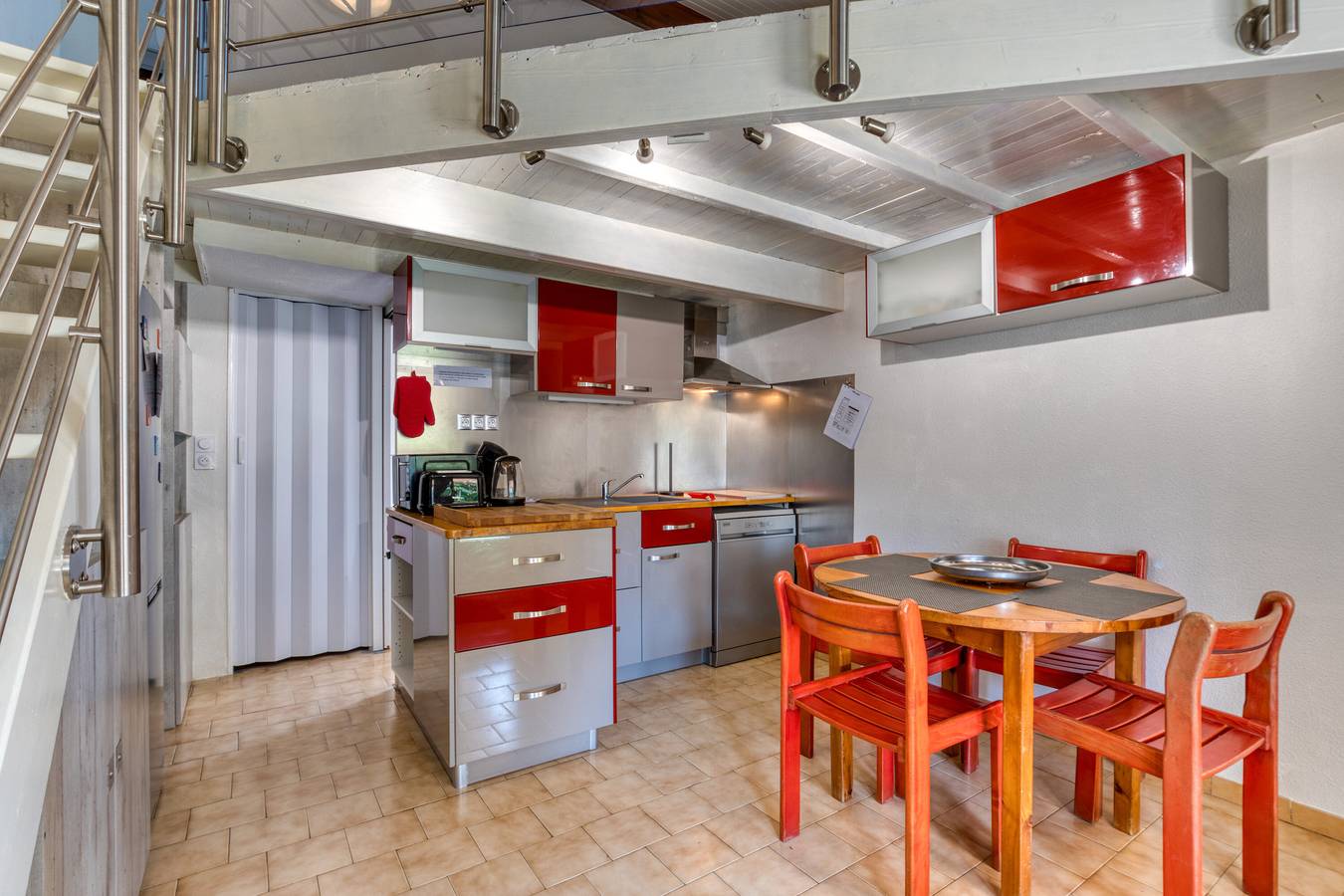 Appartement entier, Charming family home 500 m from the beach with large terrace in Marseillan, Côte d'Améthyste