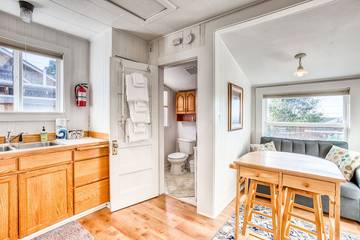 Vacation House for 3 Guests in Cannon Beach, Clatsop County, Picture 4