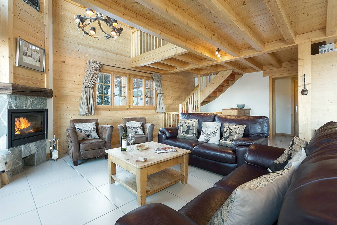 Chalet Chalet Chocolat - Jacuzzi Sauna Views Ski-In Ski-Out in La Tzoumaz, Riddes