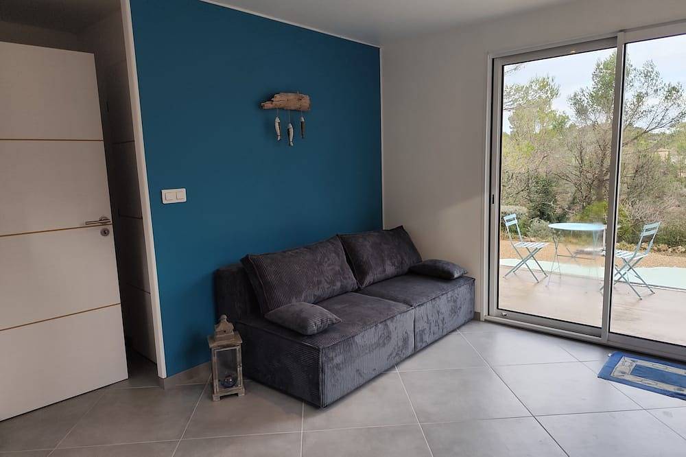 Provencal house with swimming pool near the Verdon. Peace and quiet guaranteed. in AOC Saint-Julien, Región Brignoles