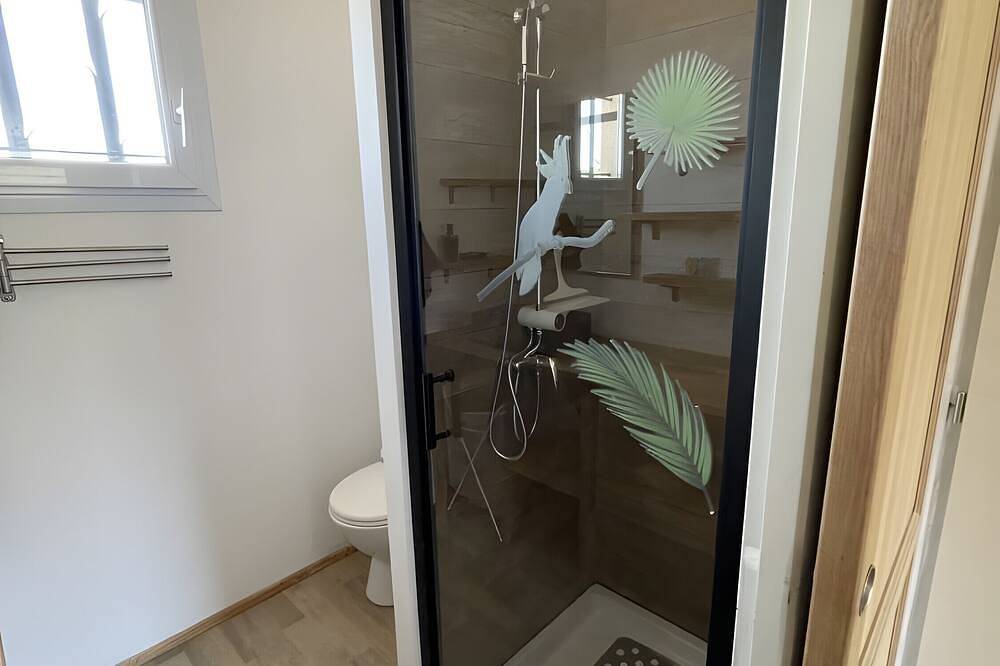 Entire apartment, Apartment 'Appartement Au Pied Des Albères' with Mountain View, Wi-Fi and Air Conditioning in Montesquieu-des-Albères, Céret region