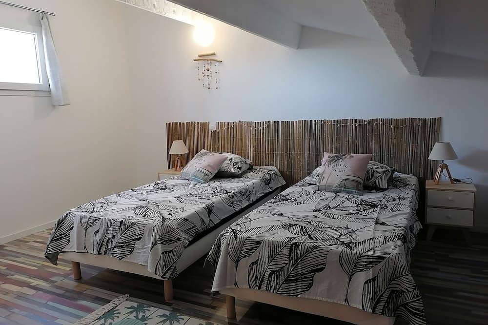 Maison Privee Avec Piscine Et Spa Non Partagés En Garrigue in Langlade, Région de Nîmes