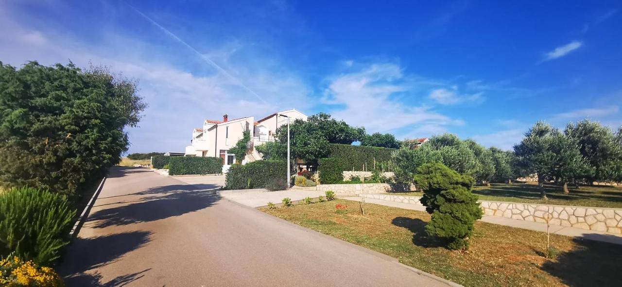 Ganze Wohnung, One-Bedroom Apartment in Kolan, Kolan (Kroatische Adria)