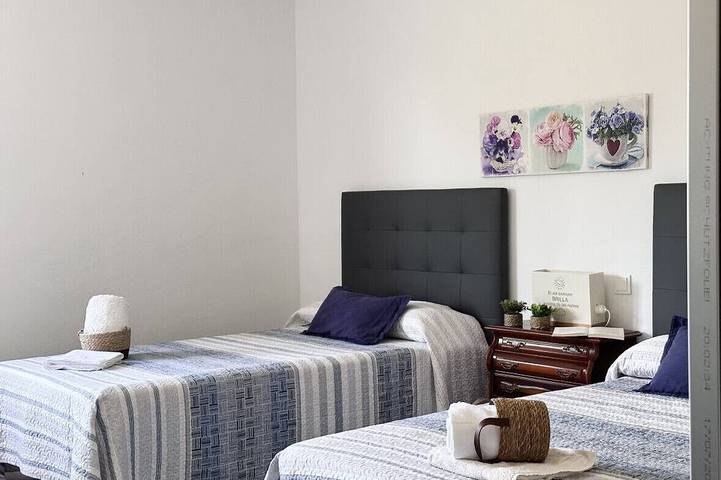 Entire apartment, Bajo con Amplia Terraza- El Trocador 12805 in Bareyo, Cantabrian Coast