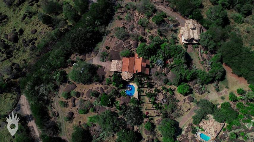 Casas e apartamentos de temporada para 15 pessoas, com piscina e jardim e ainda balcão em Indaiatuba