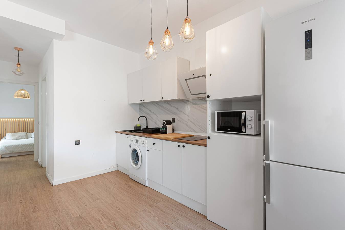 Amazon Málaga Apartments – Ruhige, neu renovierte Unterkunft nahe Strand & Zentrum in Bailén-Miraflores, Malaga