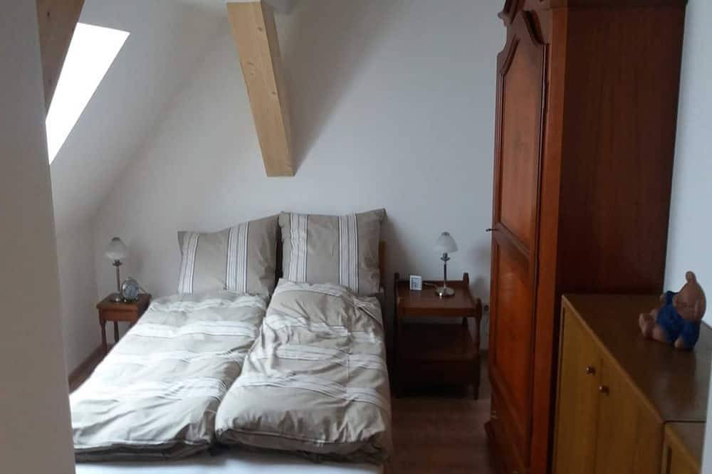 Ganze Wohnung, Wohnung 3 - Gästehaus Alte Schule in Schwarz, Mecklenburgische Seenplatte