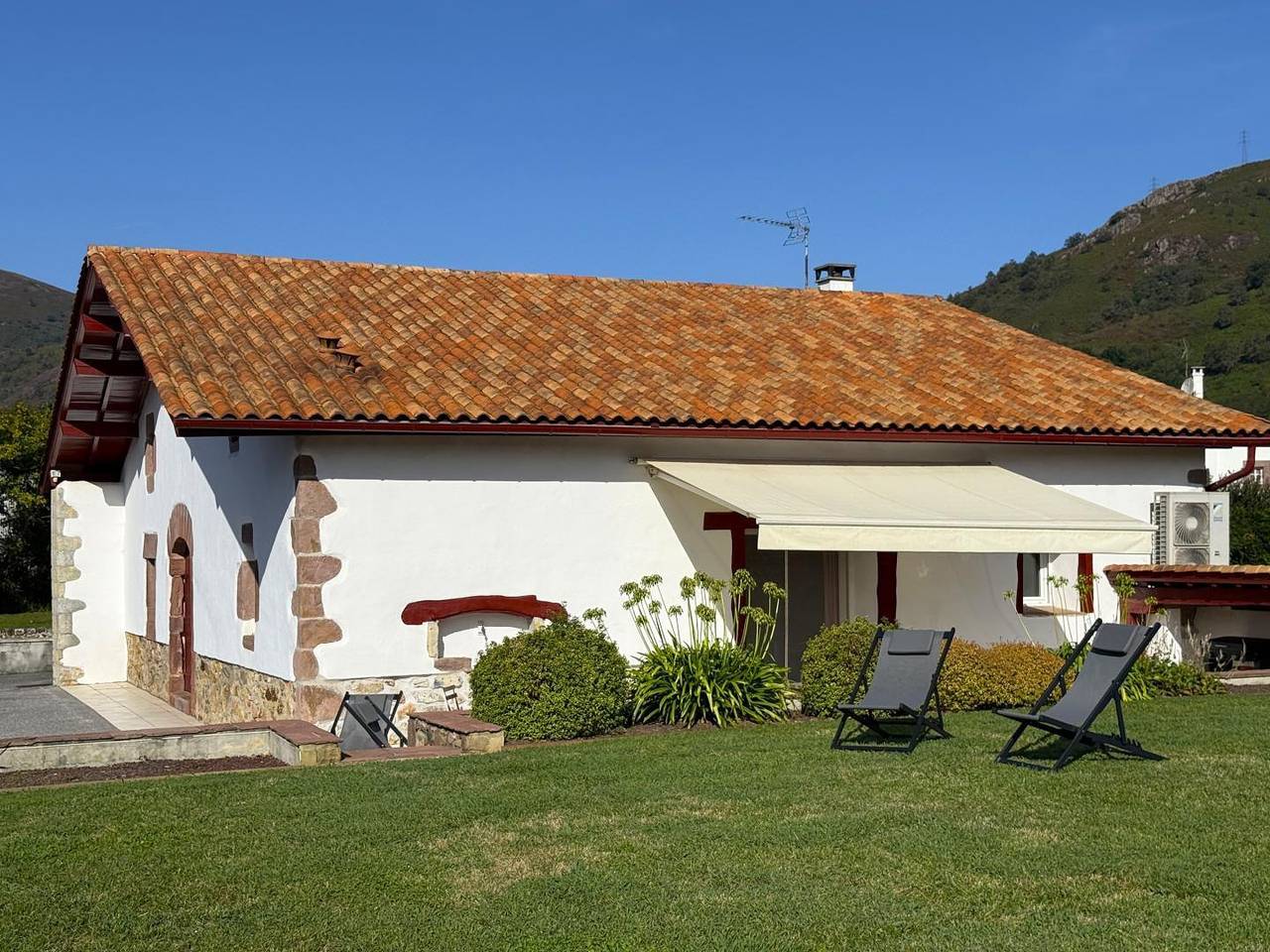 Martirenia in Ossès, Bayonne und Umgebung