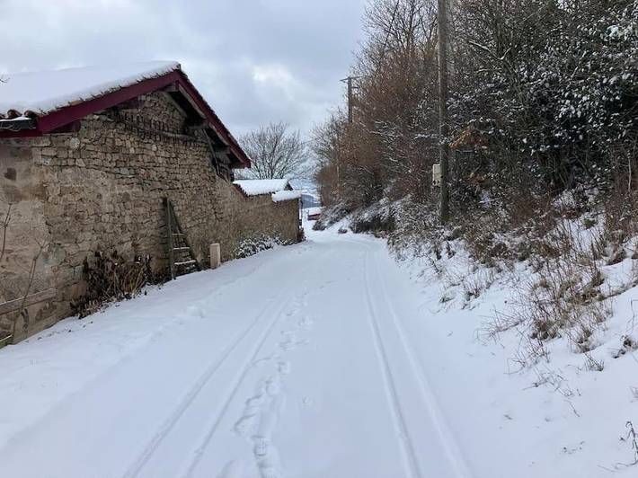 Location de vacances pour 6 personnes, avec vue et jardin à Yzeron - 4