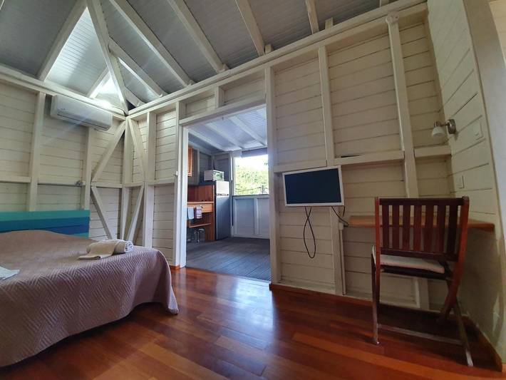 Gîte pour 2 personnes, avec jardin et vue, animaux acceptés à Les Abymes - 4