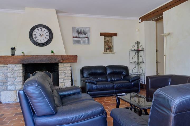 Gîte pour 12 personnes, avec jardin dans Centre-Val de Loire - 4