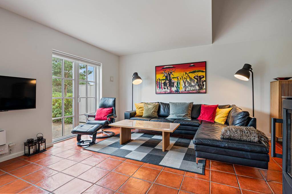 Schöne Ferienwohnung mit Sauna und Whirlpool im Herzen Blåvands in Blavand, Varde