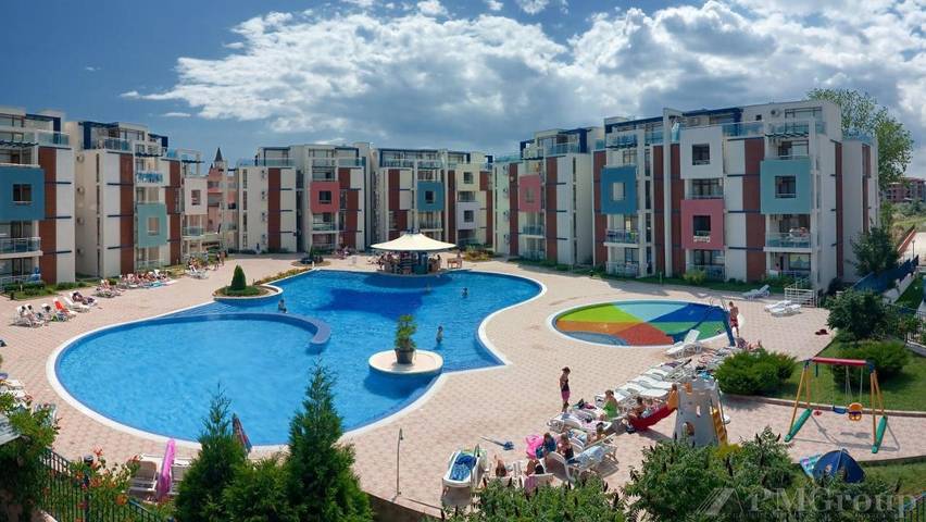 Ośrodek wypoczynkowy dla 3 osób, z balkon i basen oraz widok i ogród w Słoneczny Brzeg
