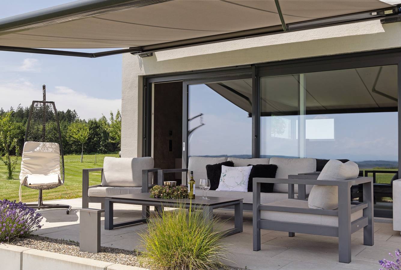 Ganze Wohnung, Ferienwohnung 'Riedheide, 130qm' mit privater Terrasse, privatem Garten und Wi-Fi in Unterschwarzach, Bad Wurzach
