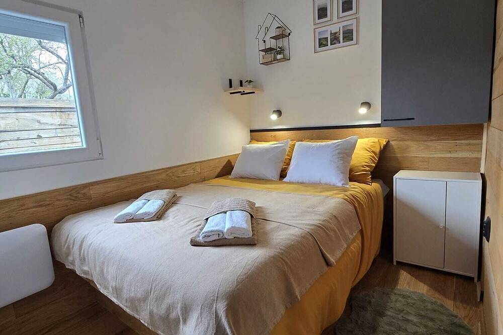 Panorama House - Panoramic Mountain Retreat - Private Bbq & Sun Deck in Brod-Posavina
