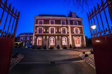Hôtel pour 2 personnes, avec vue et jardin, animaux acceptés à Nœux-les-Mines