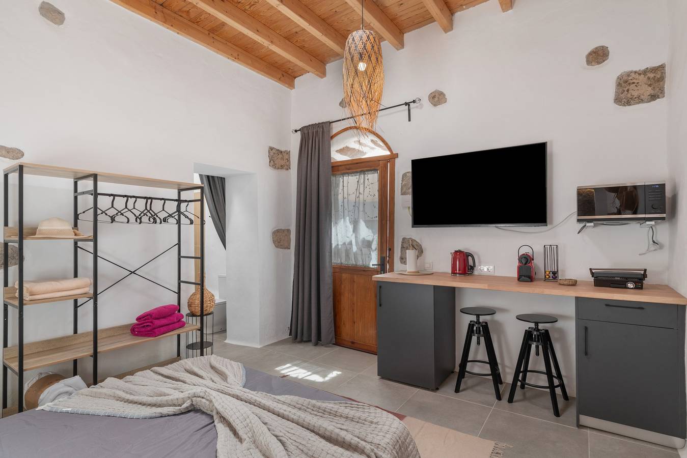 Vacaciones 'Ye' con piscina compartida, terraza compartida y Wi-Fi in Tabayesco, Haría