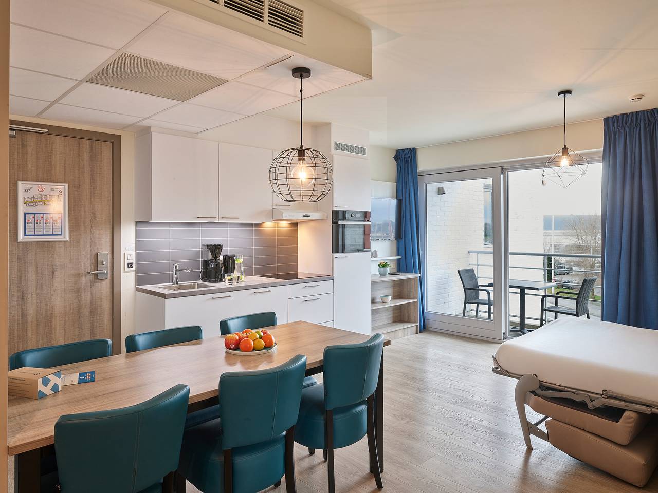 Holiday Suites Zeebrugge — Spacious Suite | 6p in Brujas, Costa de Bélgica