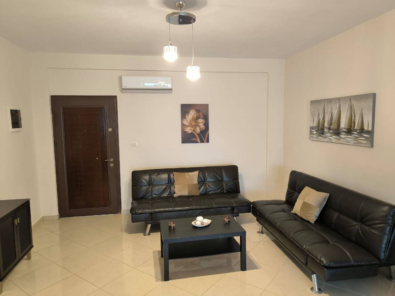 Ganze Ferienwohnung, Ferienwohnung für 5 Personen mit Balkon in Sarandë, Vlorë