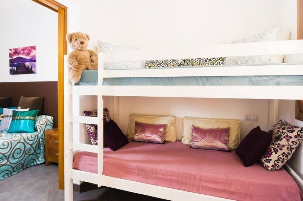 Can Vall, Prima for 2 families with children in Petra, Majorca Center