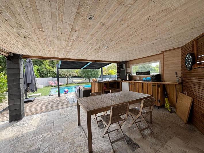 Location de vacances pour 8 personnes, avec jardin ainsi que jacuzzi et piscine à Sadirac - 2