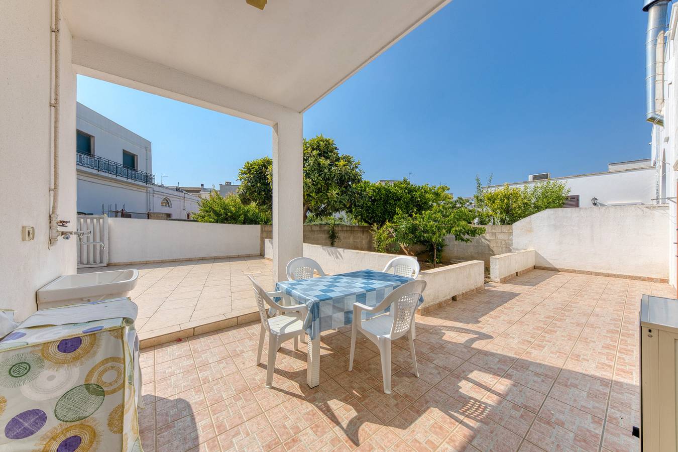 Casa de vacaciones 'Casa Saulle - Costruzione Tipica' con terraza, jardín y aire acondicionado in Fabio Felline, Golfo de Tarento