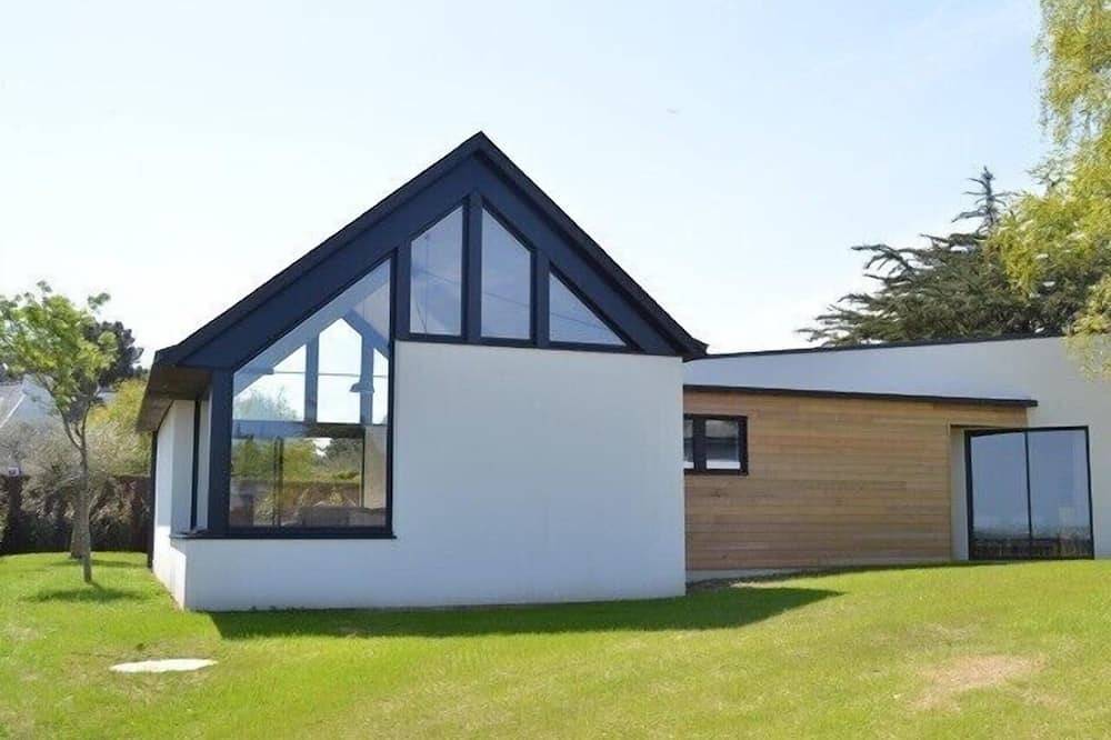 Architect house 2013 full sea view, feet in the water in Saint-Jacut-de-la-Mer, Dinan region