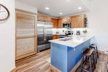 Vacation Apartment for 6 Guests in Steamboat Springs, Routt National Forest, Picture 3