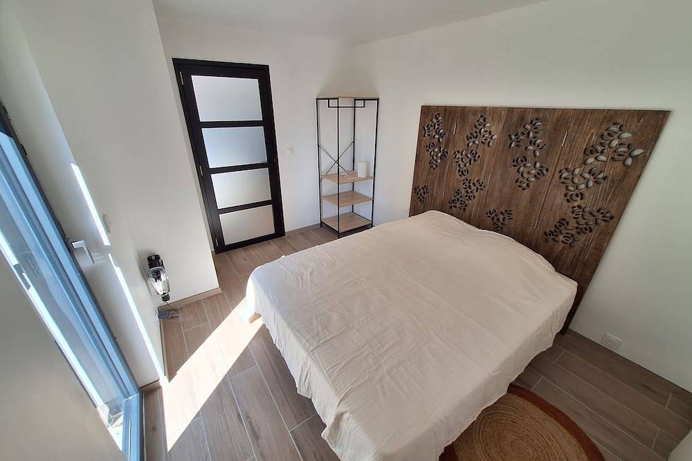 Appartement entier, Studio neuf à 2 pas du lac de aiguebelette in La Bridoire, Région de Chambéry