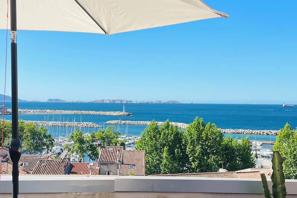 Duplex de charme rénovée, vue mer in Marseille, Région de Marseille