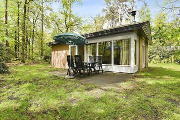 Bungalow für 4 Personen, mit Terrasse und Balkon/Terrasse in Gelderland