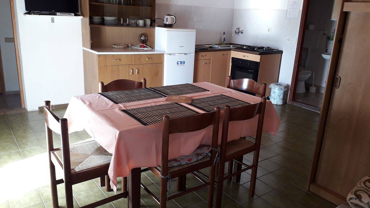 Ganze Ferienwohnung, Ferienwohnung für 5 Personen (43 m²) in Suha Punta in Kampor, Rab