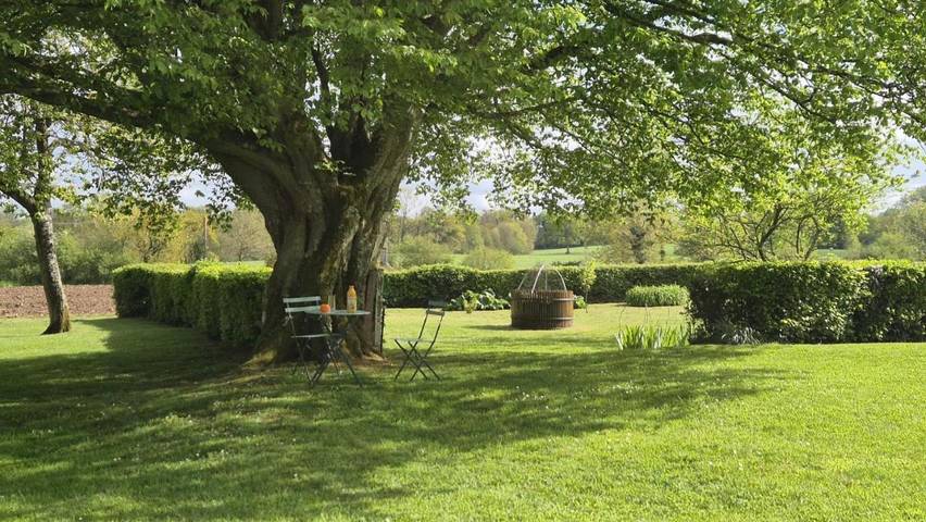 Location de vacances pour 4 personnes, avec Jacuzzi ainsi que Terrasse et Jardin dans Athis-Val-de-Rouvre - 4