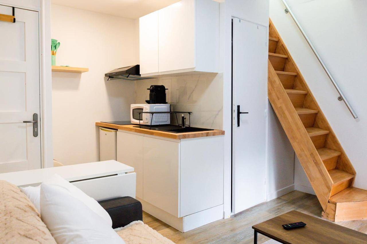 Appartement entier, One-Bedroom Apartment in Serris, Seine-et-Marne