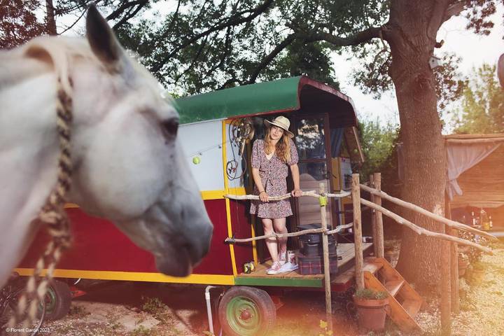 Tente pour 4 personnes, avec vue et jardin dans les Bouches-du-Rhône