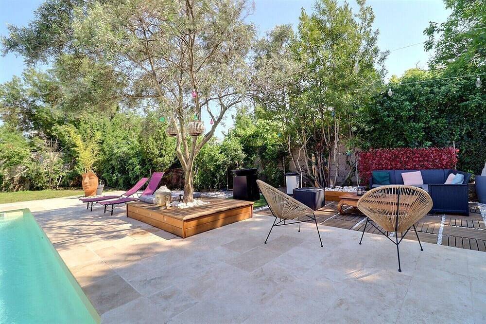 Appartement entier, Appartement 1 avec terrasse et piscine in Clermont-l'Hérault, Région de Lodève