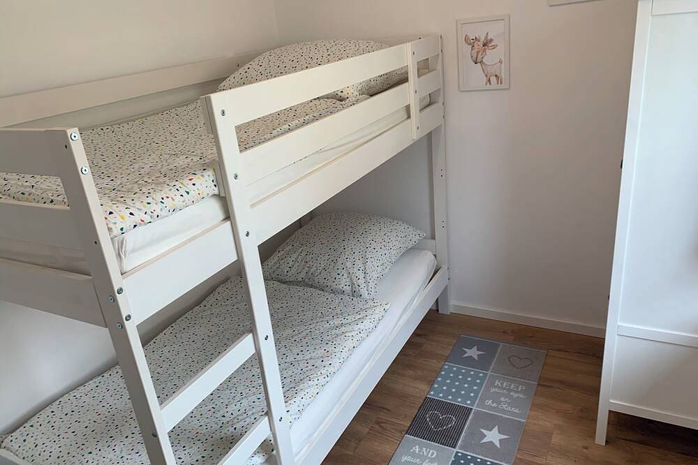 Ganze Wohnung, 4-Sterne Ferienwohnung Dr. Eisenbart, stadtnah mit eigener Terrasse und Garten in Hann. Münden, Werratal