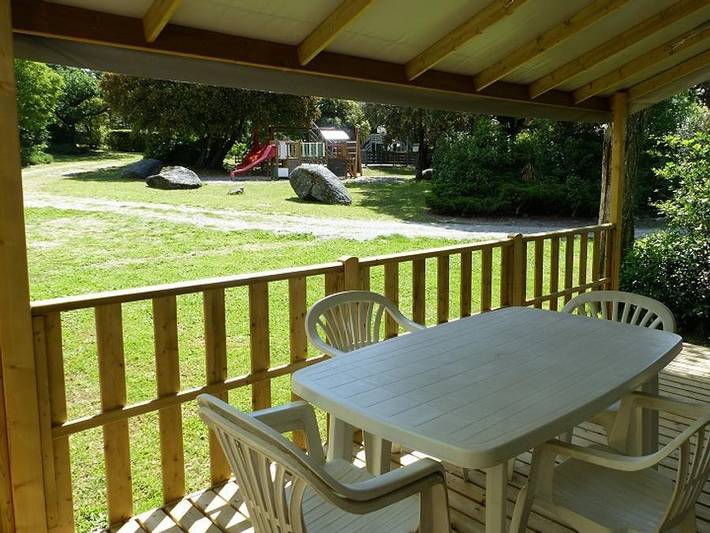 Flower Camping Le Martinet Rouge  - Mobilheim 5 personen - Mobilheim Premium -30m² -2 Schlafzimmer - überdachte Terrasse - Tv - Klimaanlage 2/5 Pers. in Brousses-et-Villaret, Carcassonne und Umgebung