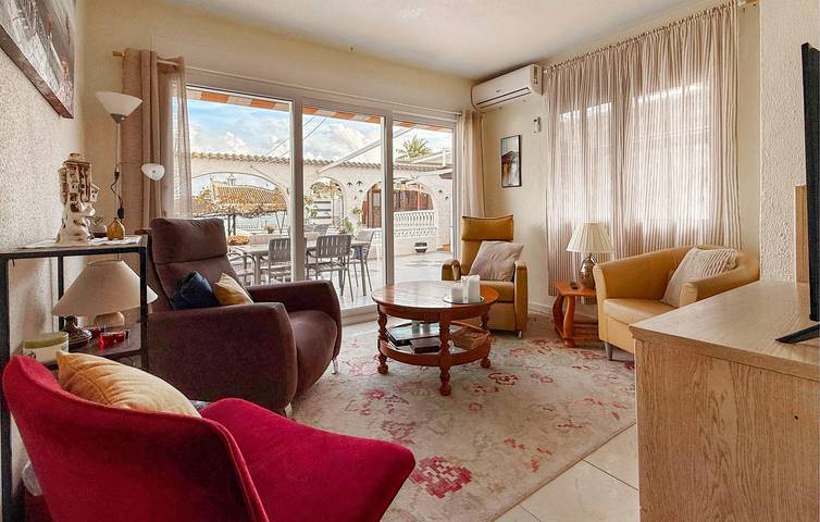 Ferienhaus für 5 Personen, mit Terrasse und Garten sowie Pool, mit Haustier in Torrevieja - 4