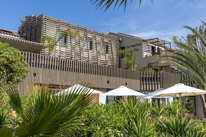 Hôtel pour 2 personnes, avec piscine et jardin