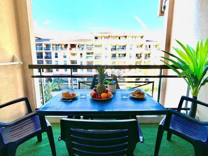Gîte pour 4 personnes, avec piscine et terrasse dans Office De Tourisme Cannes La Bocca - 3