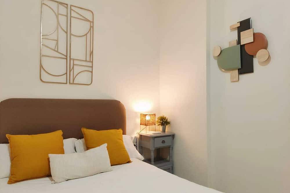Entire apartment, Duplex with Terrace in Santa Cruz 5 pax Parking Opc in Casco Antiguo, Sevilla