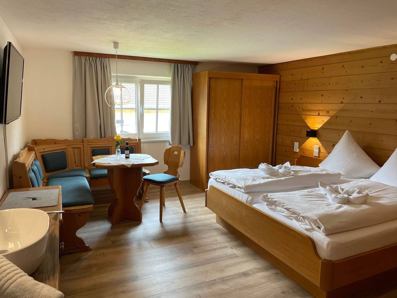 Gästehaus Holl - Doppelzimmer in Schattwald, Allgäuer Alpen (Österreich)